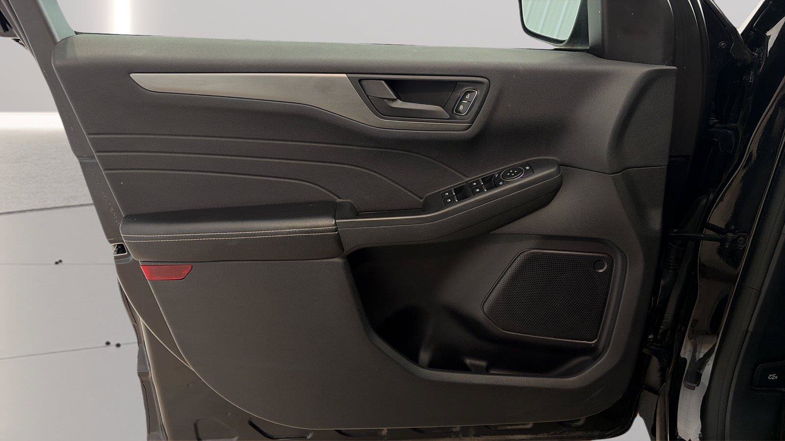 Used 2023 Ford Escape Active w/ Tech Pack #1 FWD image 21