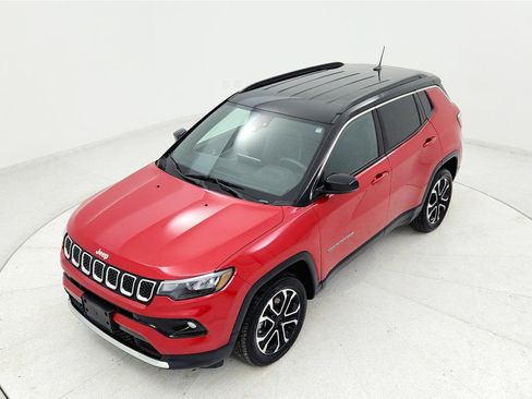 Used 2023 Jeep Compass Limited image 34