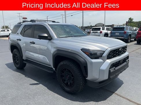 Used 2026 Toyota 4Runner TRD Off-Road Premium AWD/4WD image 23