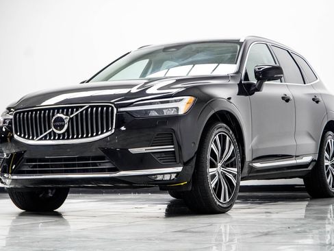 Used 2023 Volvo XC60 B5 Plus w/ Protection Package Premier FWD image 8