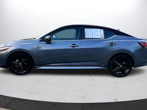Used 2023 Nissan Sentra SR w/ Midnight Edition Package image 6