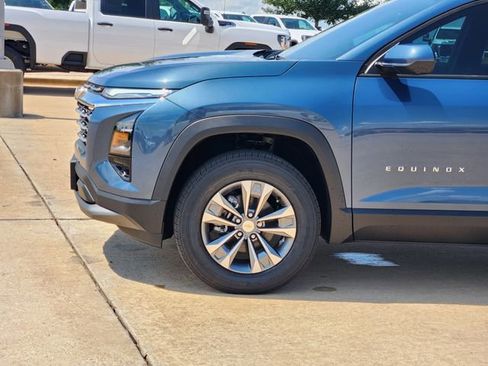 New 2026 Chevrolet Equinox LT w/ Safety and Technology Package FWD image 9