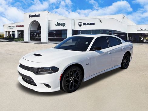 Used 2023 Dodge Charger R/T w/ Plus Group image 3