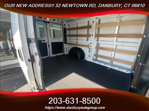 Used 2025 RAM ProMaster 2500 w/ U-Haul Equipment Group FWD image 20