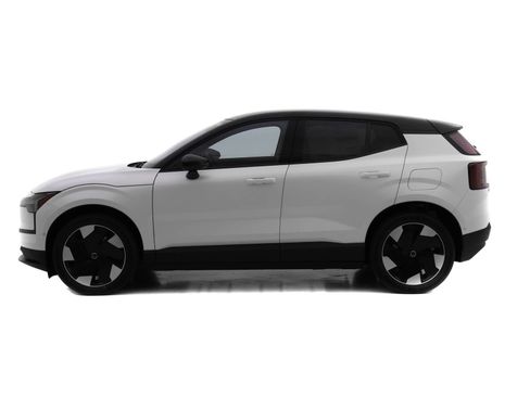 New 2025 Volvo EX30 Ultra w/ Climate Package image 3