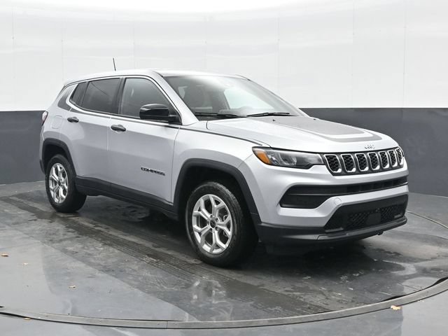 Used 2025 Jeep Compass Sport w/ Mopar Graphics Package AWD/4WD image 23