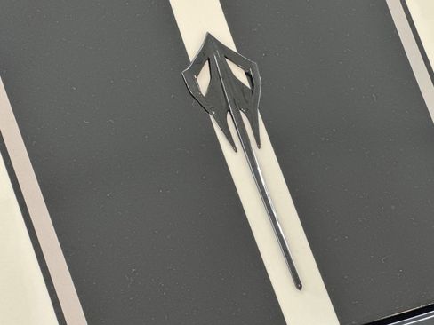 New 2025 Chevrolet Corvette E-Ray image 20