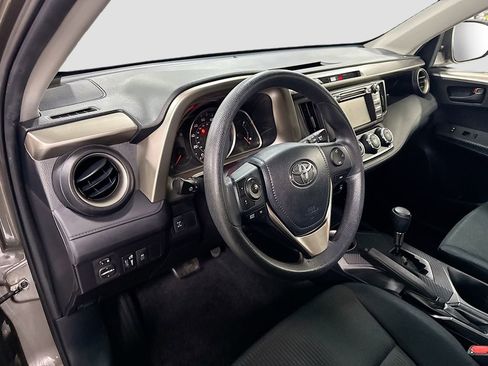 Used 2015 Toyota RAV4 LE image 5