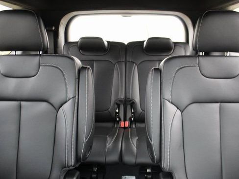 New 2025 Jeep Grand Cherokee L Limited w/ Luxury Tech Group II image 29