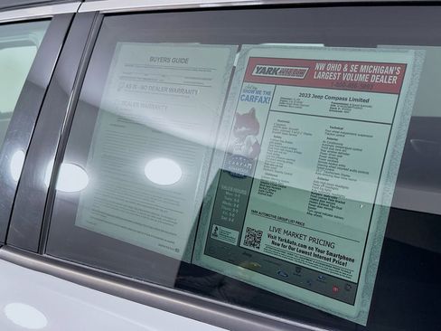 Certified 2023 Jeep Compass Limited image 15