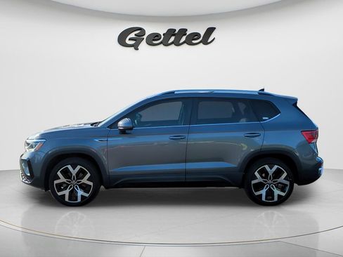 Used 2022 Volkswagen Taos SEL w/ Panoramic Sunroof Package AWD/4WD image 7