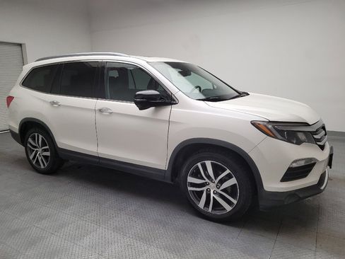 Used 2017 Honda Pilot Touring image 11