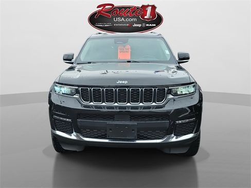 Used 2022 Jeep Grand Cherokee L Limited image 2