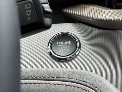 New 2026 Ford Explorer Active AWD/4WD image 23