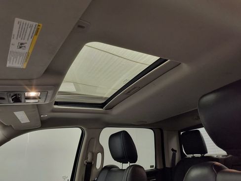 Used 2018 RAM 1500 Laramie w/ Convenience Group AWD/4WD image 23