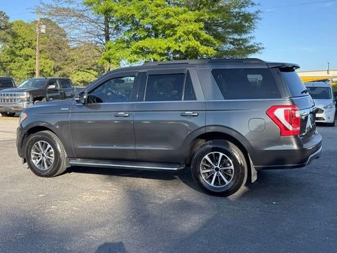 Used 2018 Ford Expedition XLT w/ Equipment Group 202A image 5