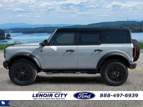 New 2026 Ford Bronco Badlands AWD/4WD image 6