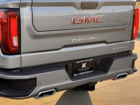 New 2026 GMC Sierra 1500 Denali w/ Denali Reserve Package image 7