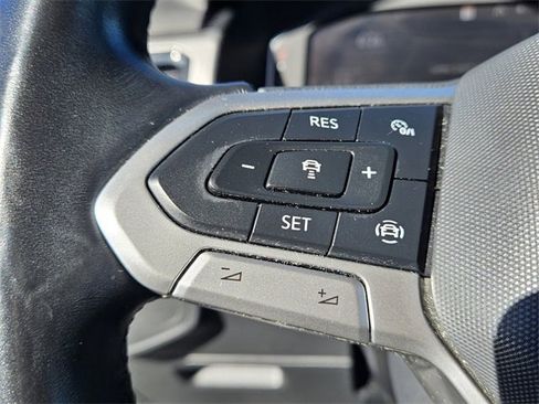 Used 2021 Volkswagen Atlas SEL Premium image 27