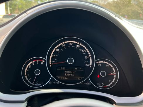 Used 2013 Volkswagen Beetle 2.5 image 24