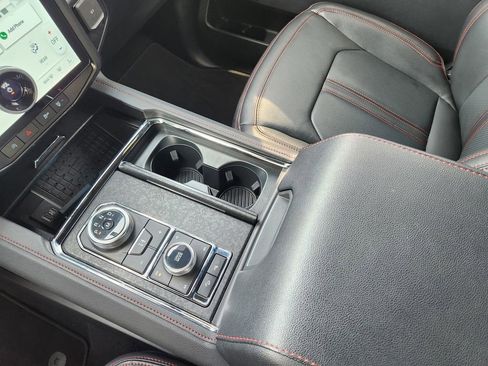 Used 2024 Ford Expedition Max Limited AWD/4WD image 27