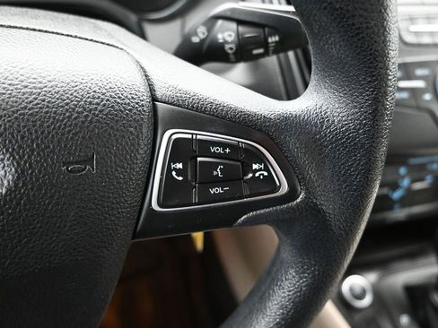 Used 2015 Ford Focus SE image 17