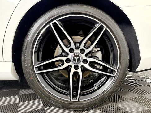 Used 2020 Mercedes-Benz E 350 Sedan image 26