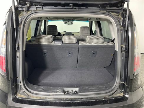 Used 2010 Kia Soul ! image 12