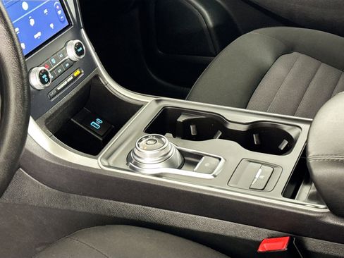 Used 2023 Ford Edge SE image 26