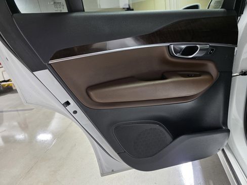 Used 2019 Volvo XC90 T6 Momentum w/ Advanced Package image 10