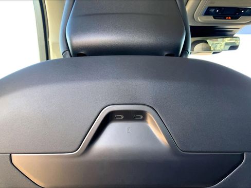 New 2026 Lincoln Nautilus Premier w/ Jet Appearance Package image 18