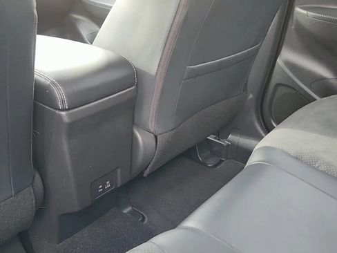 Used 2024 Mitsubishi Eclipse Cross SE image 18