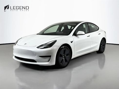 Used 2023 Tesla Model 3 Standard Range RWD image 1