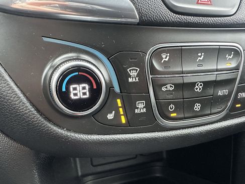 Used 2023 Chevrolet Malibu RS image 41