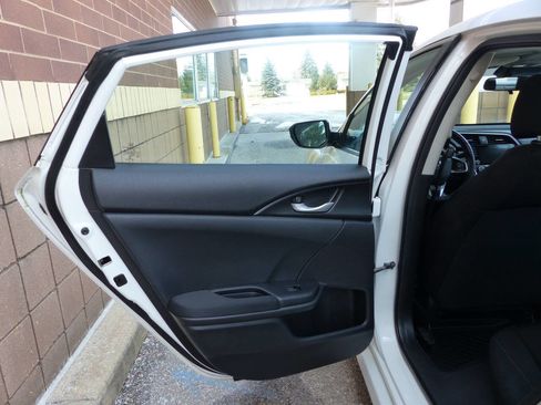 Used 2019 Honda Civic EX image 27