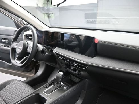 New 2026 Nissan Kicks SV image 24