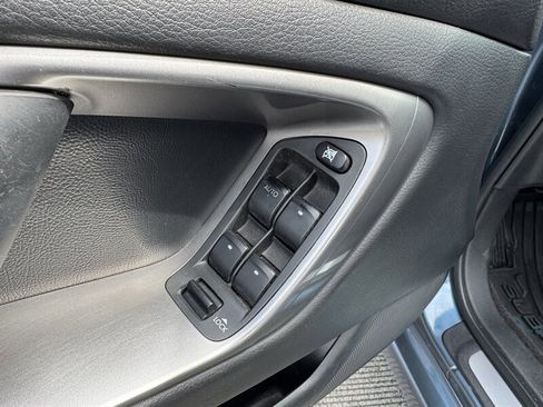 Used 2005 Subaru Legacy 2.5GT Limited image 31