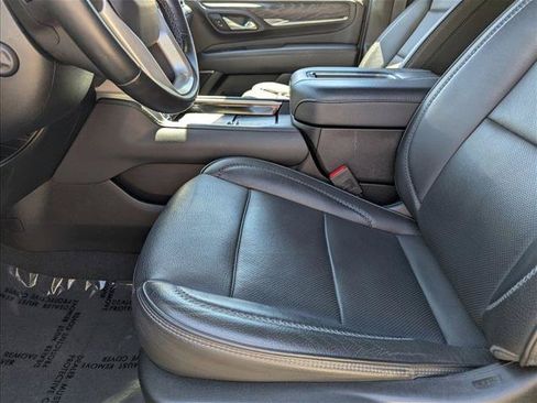 Used 2023 GMC Yukon XL Denali AWD/4WD image 16
