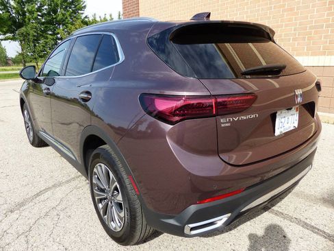 Used 2025 Buick Envision Preferred AWD/4WD image 7