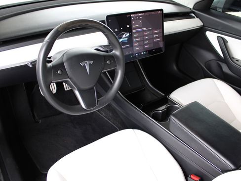 Used 2020 Tesla Model 3 Performance image 13