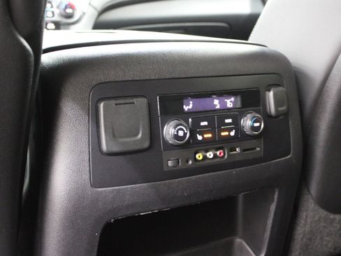 Used 2015 Chevrolet Tahoe LT image 39