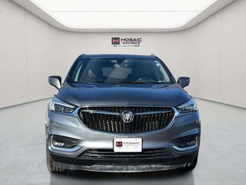 Used 2020 Buick Enclave Essence w/ Sound and Sites Package image 2