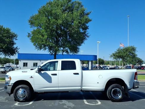 Used 2024 RAM 3500 Tradesman w/ Chrome Appearance Group AWD/4WD image 10