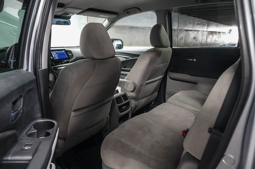 Used 2020 Honda Pilot EX image 18