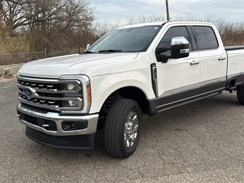 Used 2023 Ford F350 Lariat w/ Lariat Ultimate Package image 7