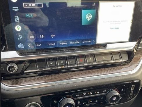 Used 2022 Chevrolet Silverado 1500 RST image 13