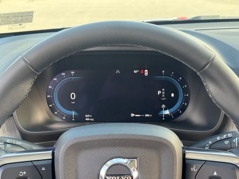 Used 2023 Volvo XC40 B5 Plus w/ Driver Assist Package AWD/4WD image 14