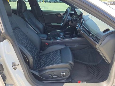 Used 2024 Audi S5 Prestige w/ Prestige Package AWD/4WD image 3