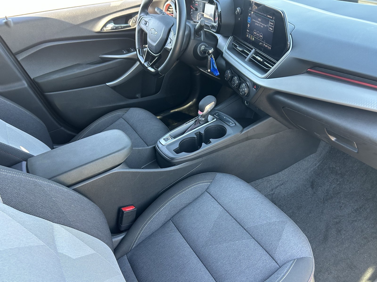 Certified 2024 Chevrolet Trax RS FWD image 13