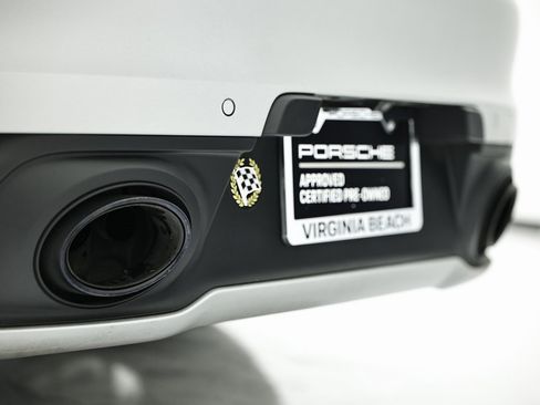 Certified 2024 Porsche 911 Carrera T image 15